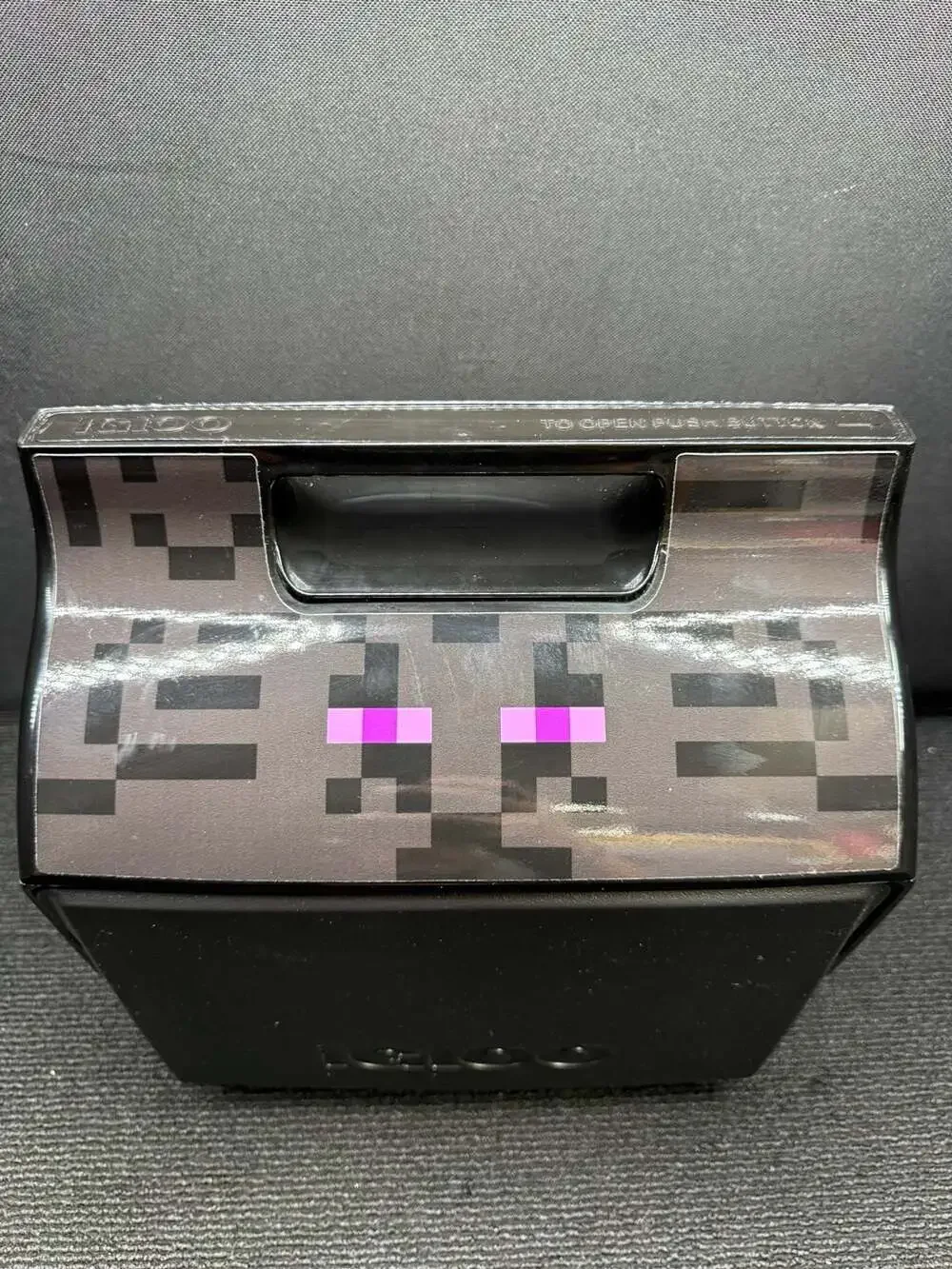 Igloo Minecraft Enderman Little Playmate 7 Qt Cooler